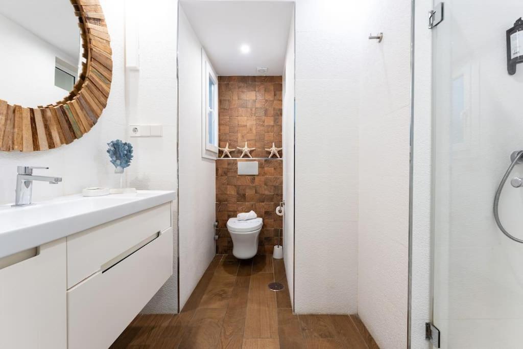Super Central Malaga Flat With Terrace And Free Parking Exteriör bild